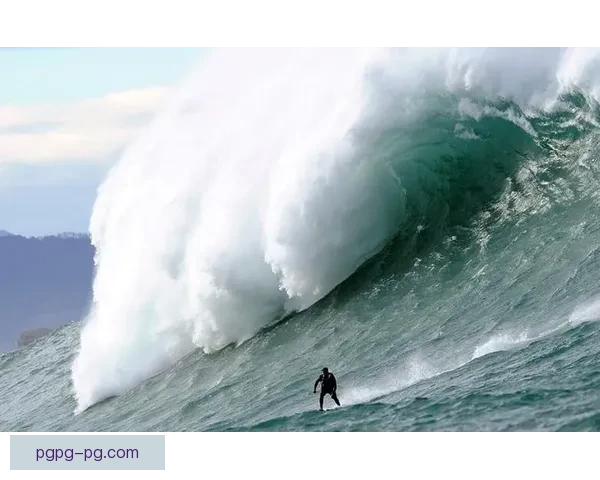 冲浪历史回顾与未来展望:从古至今,探寻浪潮中的人类智慧 冲浪历史回顾与未来展望:从古至今,探寻浪潮中的人类智慧