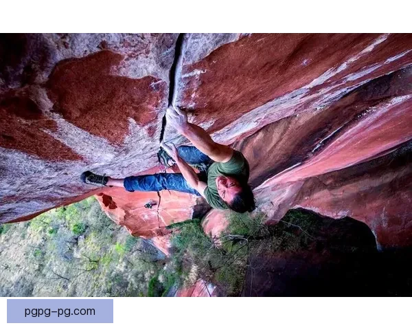 攀岩赛事精彩回放集锦,挑战极限瞬间触手可及 攀岩赛事精彩回放集锦,挑战极限瞬间触手可及
