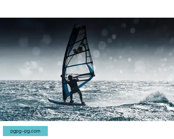 帆船冠军：征战风浪，勇攀巅峰，无畏挑战，翱翔蔚蓝海域